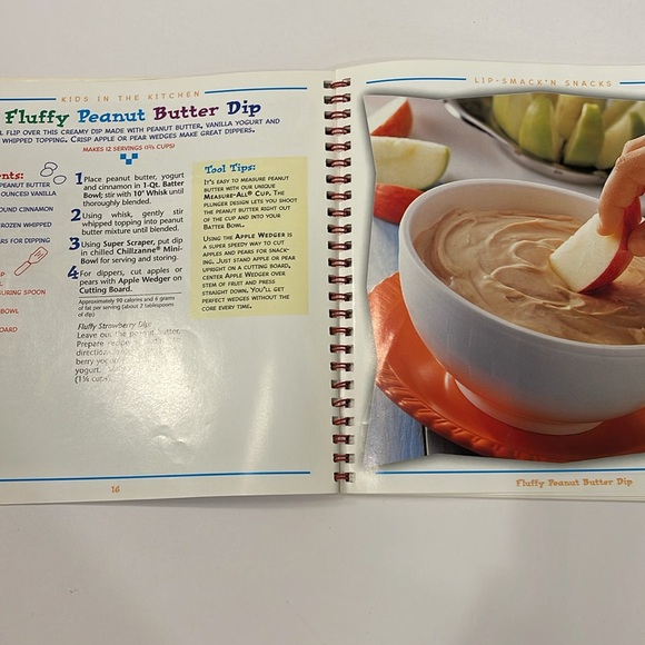 The Pampered Chef Kids In The Kitchen Cookbook - Picture 5 of 9